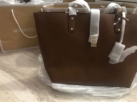 michael kors tasche karson braun gelb|Michael Kors online store.